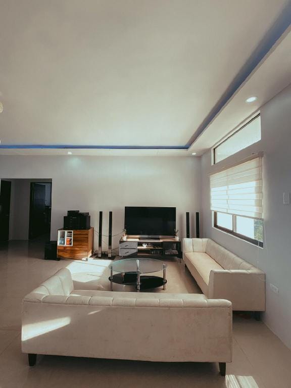 Zen Eco Farm Vacation House, Top of the Hill Vacation rental in Central Visayas