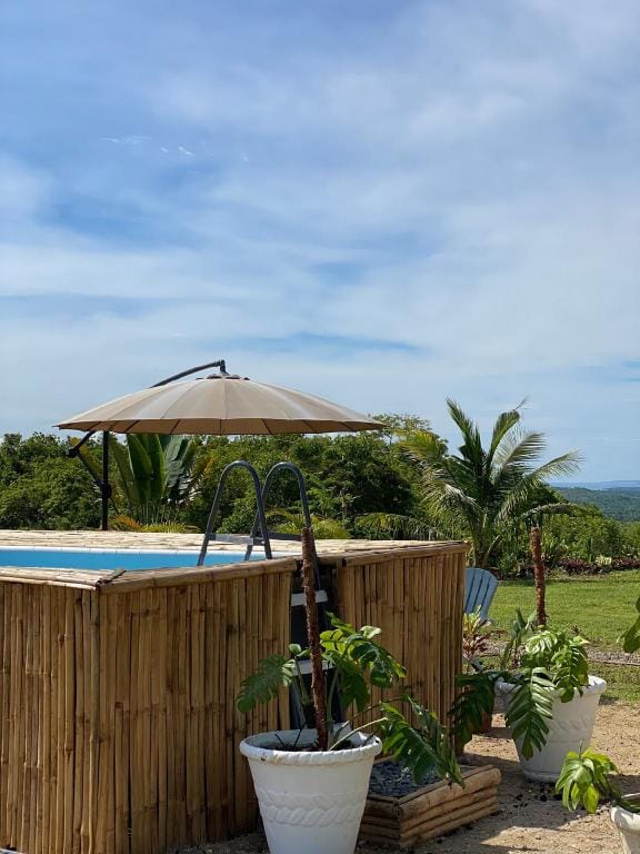 Zen Eco Farm Vacation House, Top of the Hill Vacation rental in Central Visayas