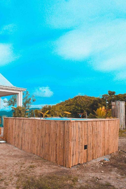 Zen Eco Farm Vacation House, Top of the Hill Vacation rental in Central Visayas