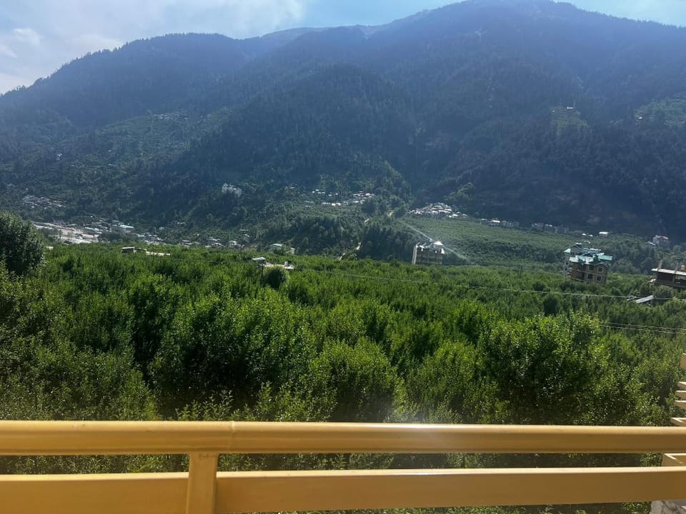Hotel Simi Grand Hotel in Himachal Pradesh