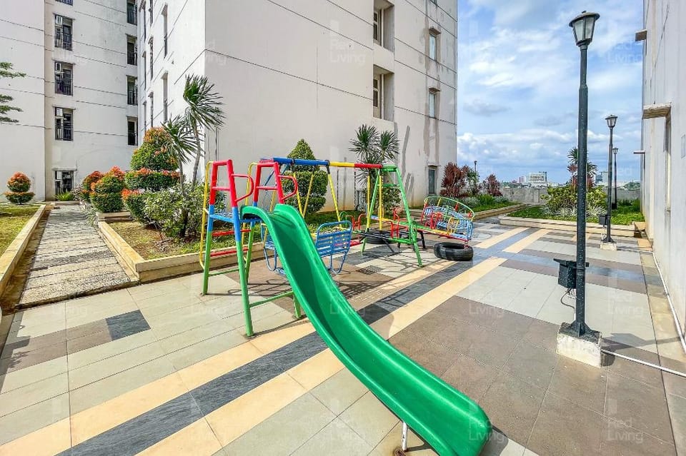 RedLiving Apartemen Margonda Residence 4 - Si Boy Hotel in West Java