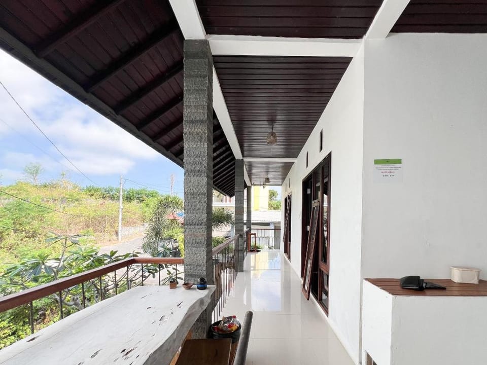 Kanha Homestay near Pantai Pandawa RedPartner Hotel in Bali