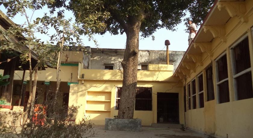 SHRI SWAMI SHEETAL DAS SEWA TRUST Vacation rental in Varanasi