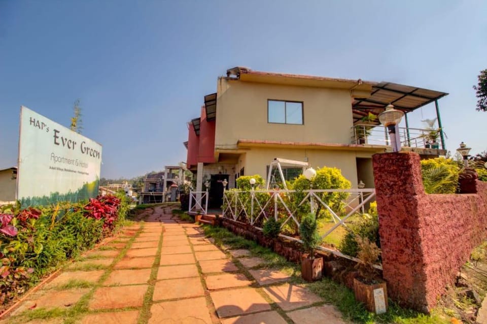 Evergreen Holidays Hotel in Maharashtra