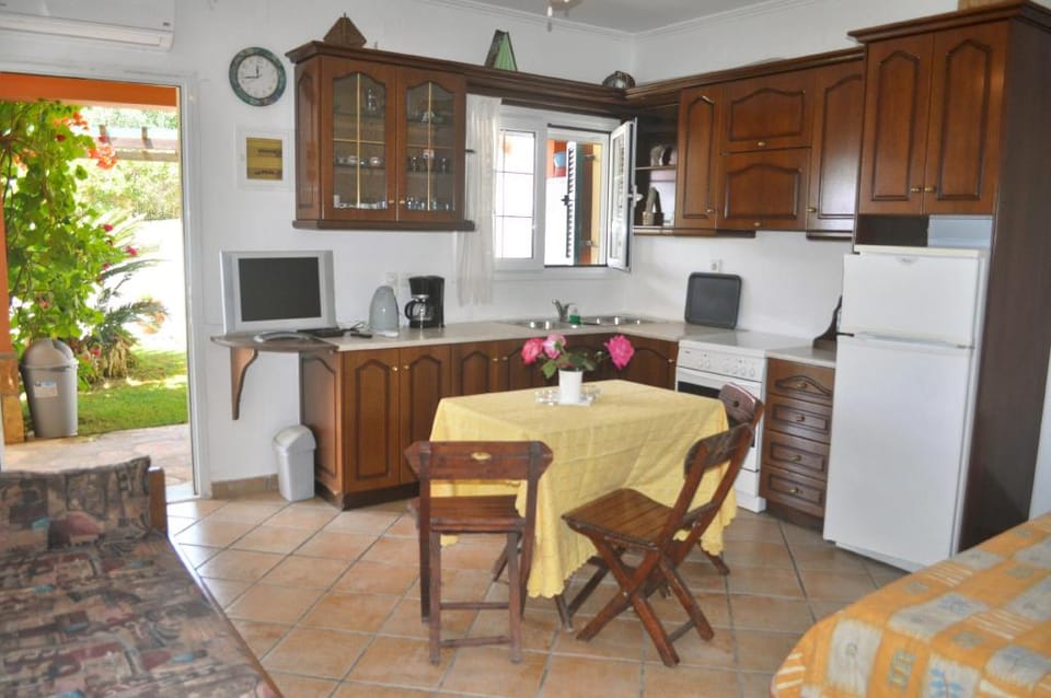 Villa Takis on Pelekas beach Apartment A with private garden and sea view Apartment in Corfu, Greece