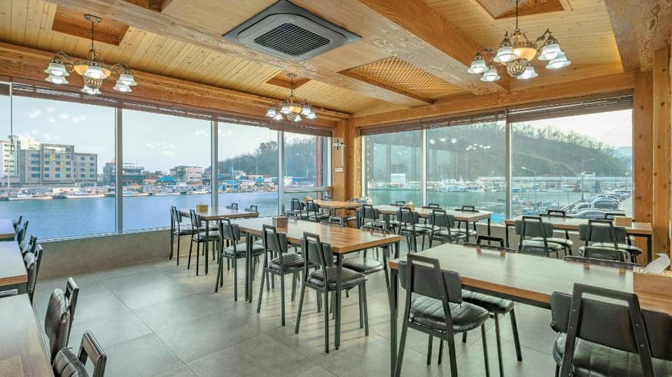 yongdeok marryel poolvilla Bed and Breakfast in South Korea