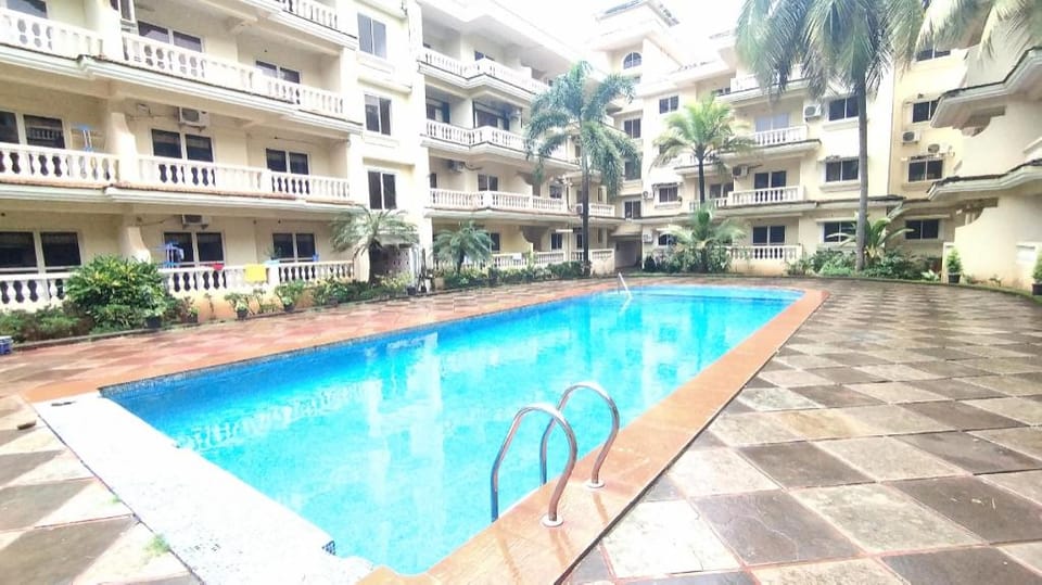 Seacoast Retreat- Lovely 2 BHK condo with pool Apartment in Benaulim