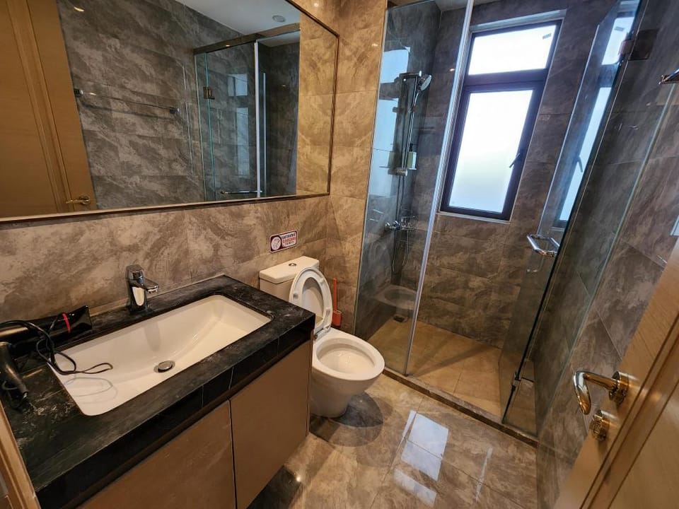 Sea View Dual-Key unit at R&F Princess by ANJU Apartment in Johor Bahru