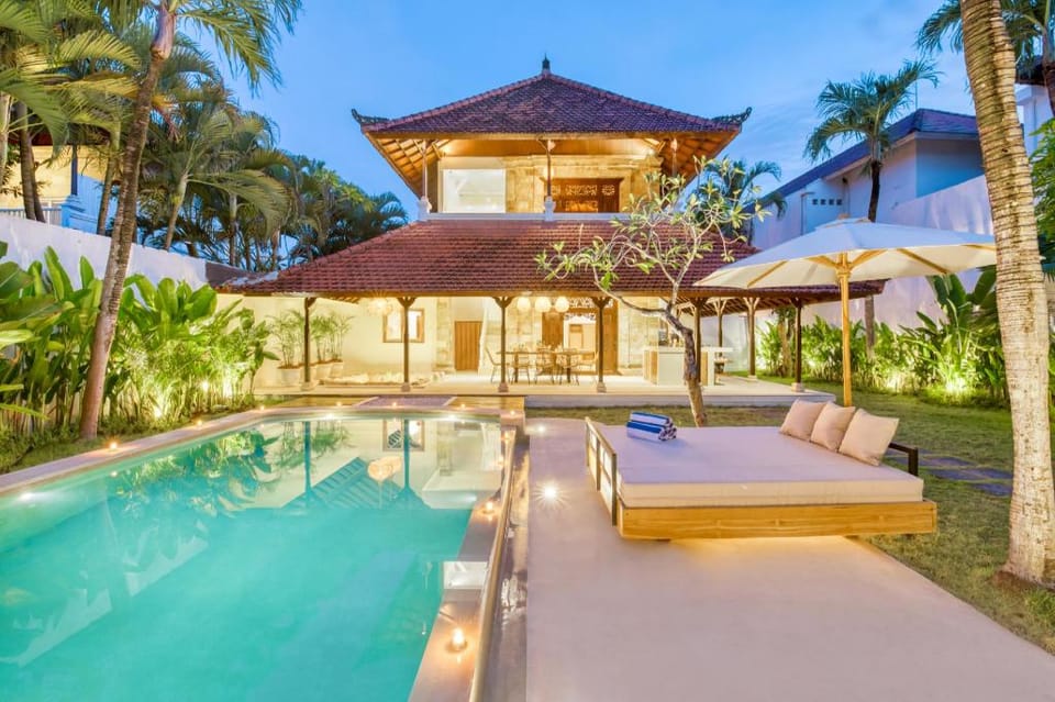 Villa Chandika - 4 BDR, private Pool, near beach Villa in Kuta