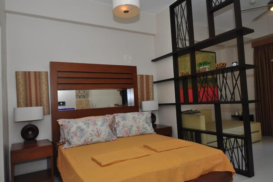 Miranda A 218 1BR @ Pico de Loro by Raquel's Place Vacation rental in Nasugbu