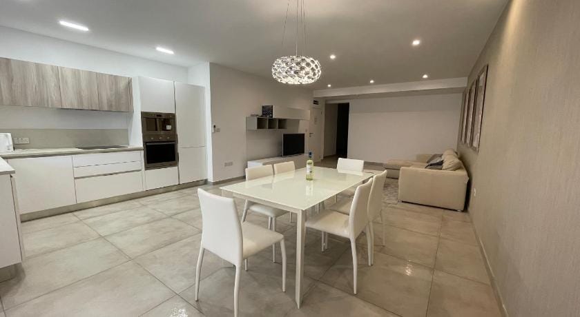 Centrally Located Luxury 3-Bedroom Apartment Apartment in Attard