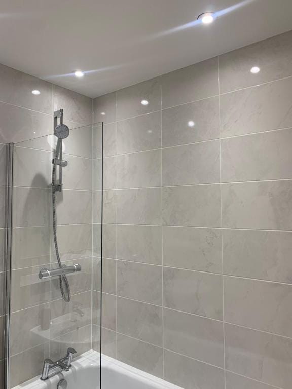 Brand new, spectacularly furnished  two bed flat Apartment in Grays