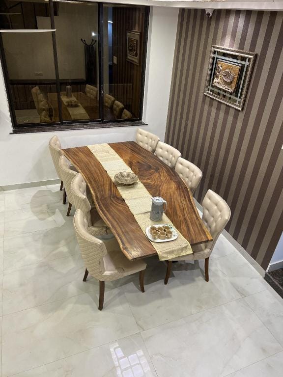 LV 1 . Luxury villas for you idle for your family Vacation rental in Lonavla