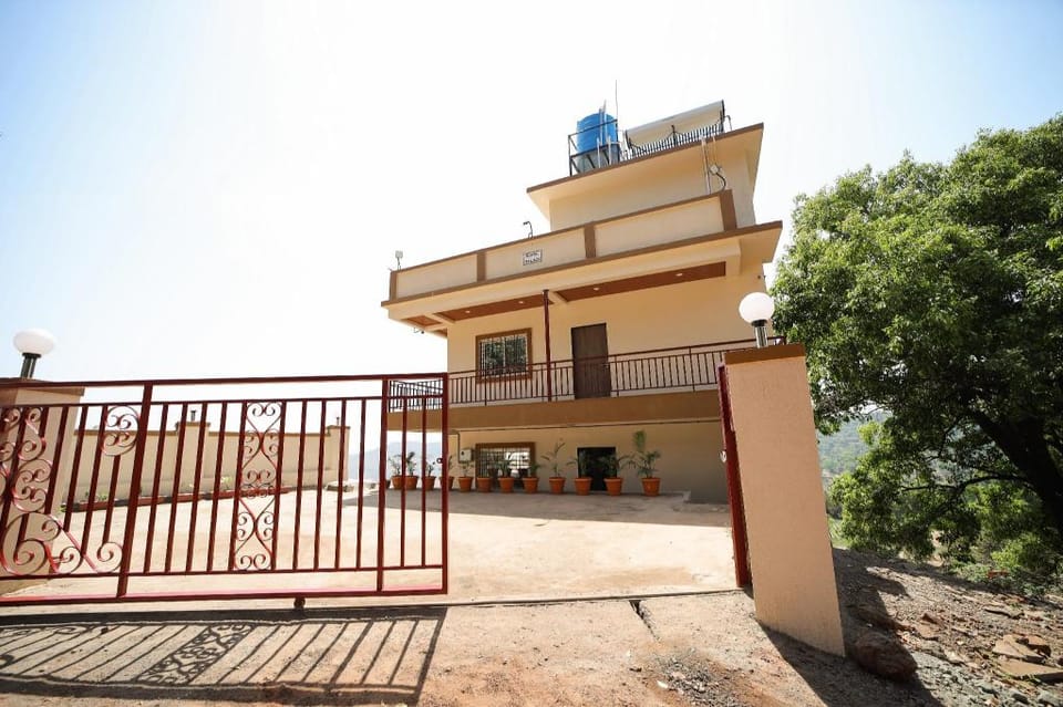 Secluded Villa in the mountains of Panchgani Villa in Maharashtra