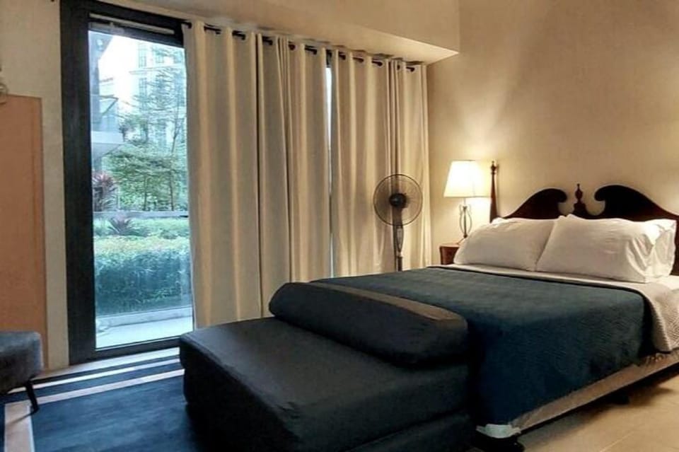 NAIA Terminal 3,Newport,Elegant Suites Apartment in Pasay