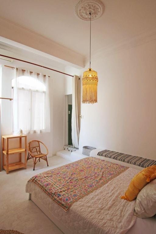 Room 105, Lovely Serviced Apartment with Large Pool Vacation rental in Ho Chi Minh City