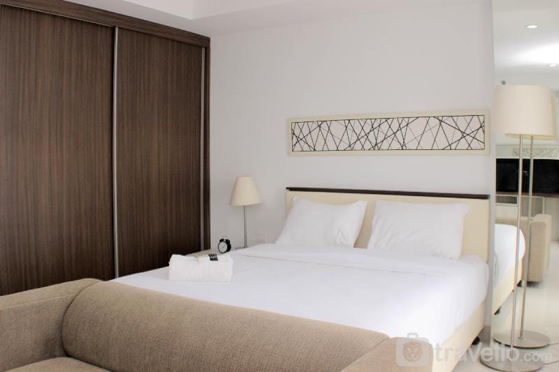 Warm and Cozy Studio at Azalea Suites By Travelio Apartment in West Java