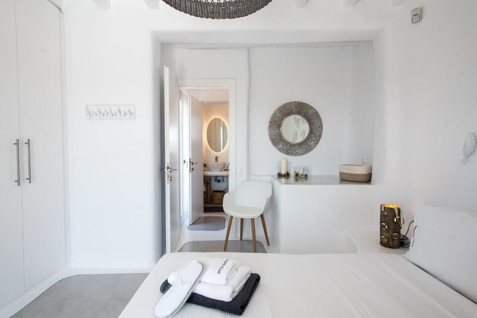 Ambiente Villas -New villa built for relaxation Villa in Mykonos, Mikonos 846 00, Greece