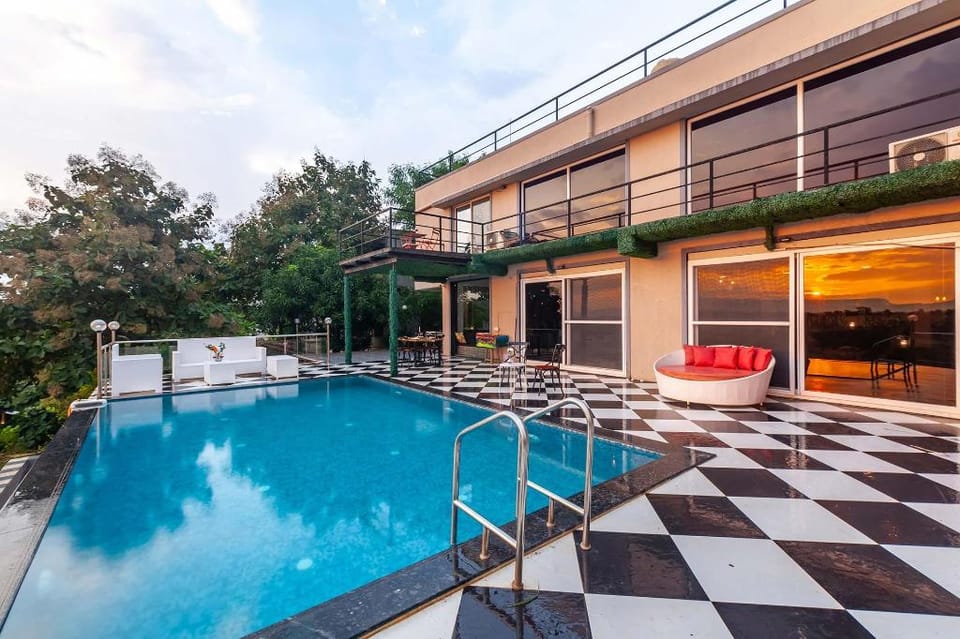 StayVista at Vine & Splash Villa in Maharashtra