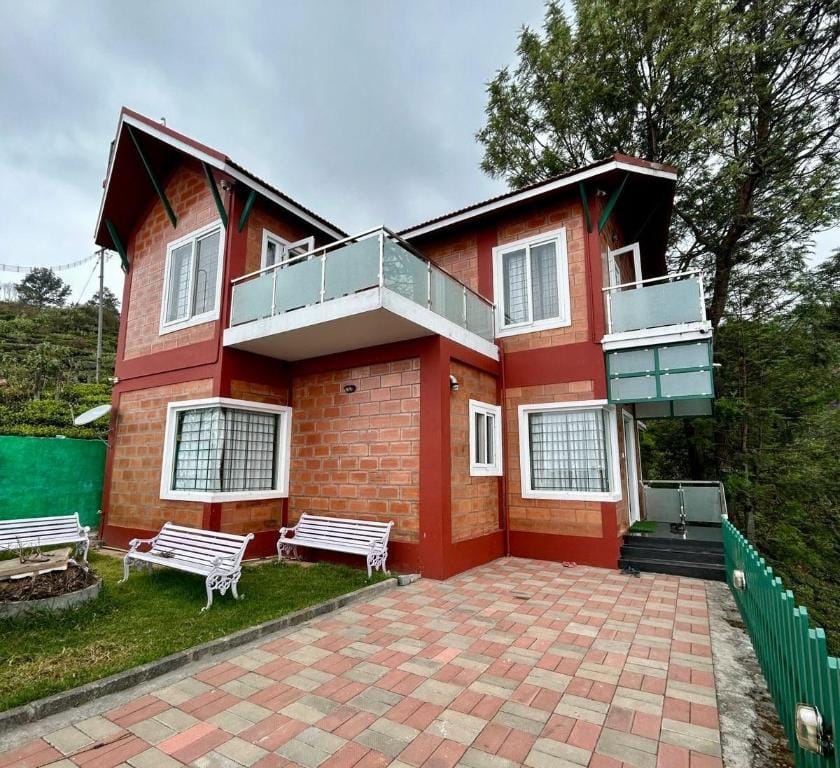 S Ella Homestay Hotel in Kerala