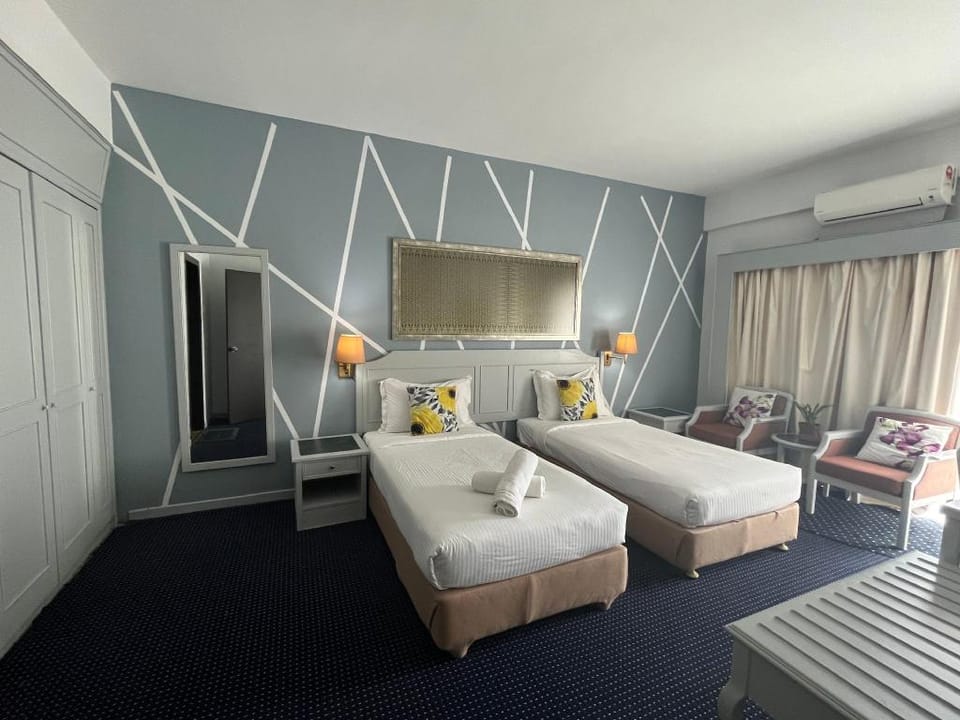 Sea View Holiday Suite 2207 by Veron Apartment in Tanjung Bungah