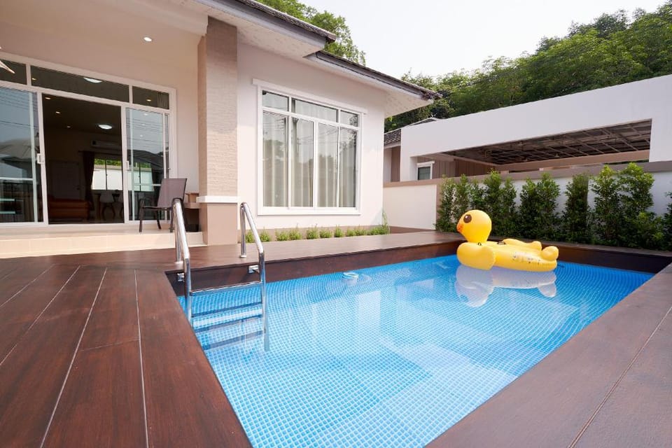 Blue Cat Pool Villa 1 Villa in Thailand
