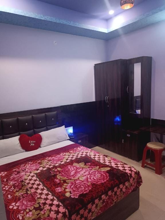 Rose Garden Enclave for Families and Executives Villa in Ooty
