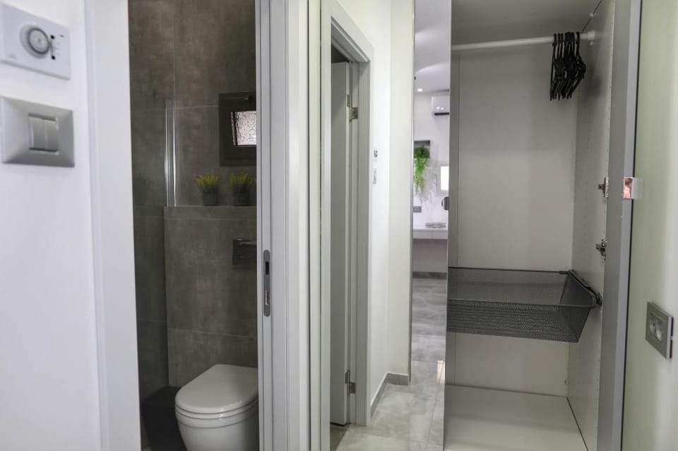 ROMSUITES - Stylish studio, Baha'i gardens Center  Apartment in Haifa