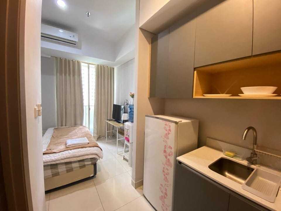 Taman Anggrek Residence by Micky Studio 13 Apartment in Jakarta