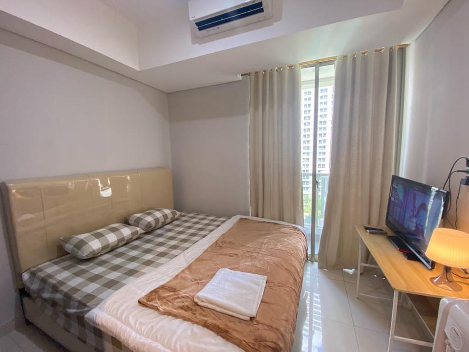 Taman Anggrek Residence by Micky Studio 13 Apartment in Jakarta