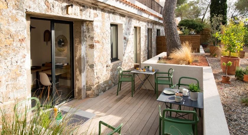 Beija Flor Bed and Breakfast in Saint-Raphael