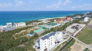 Gangneung joeungot poolvilla Bed and Breakfast in South Korea