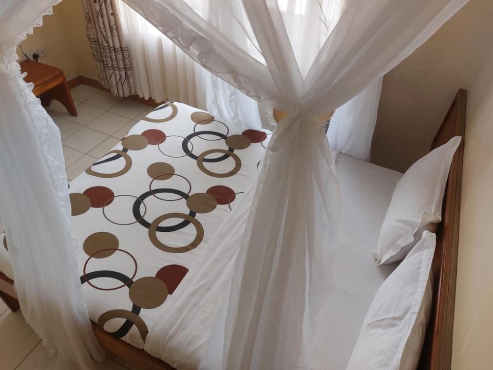 Roza Guest House Hotel in Kenya