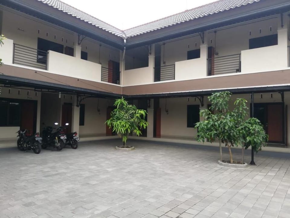 OMAH PAULAN GUEST HOUSE Hotel in Special Region of Yogyakarta