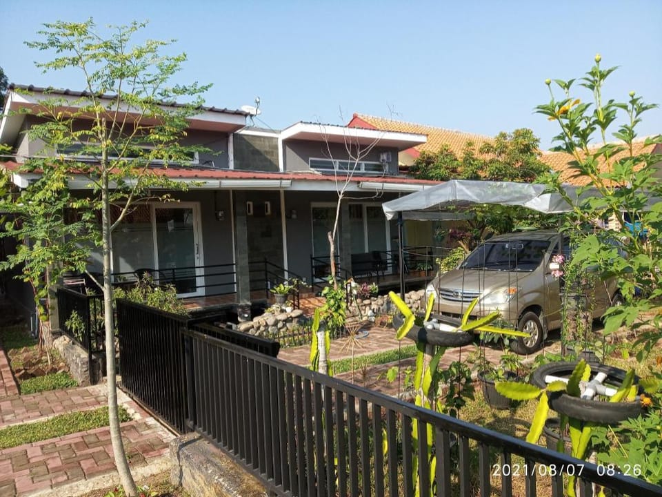 Pondok Wammy Apartment in West Java