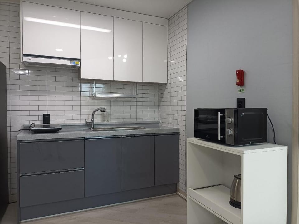taean cheongchunyeogwan pension Bed and Breakfast in South Korea