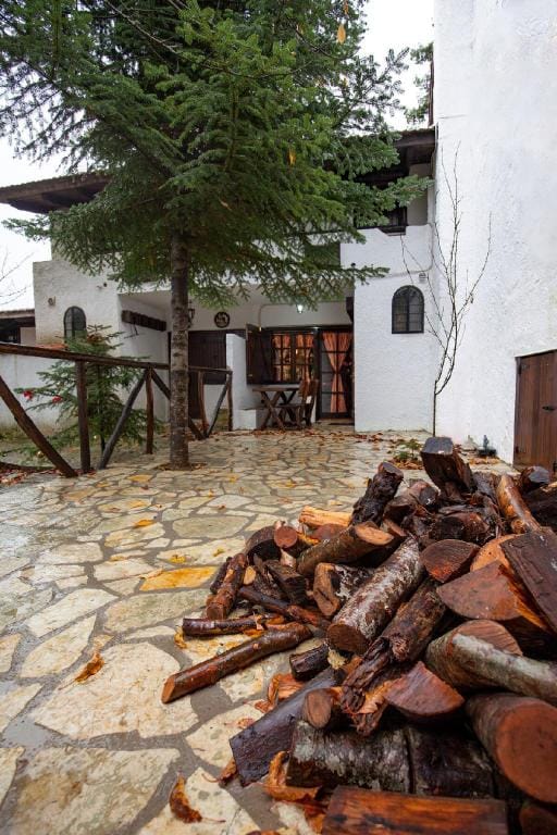 Dandy on the Hill in Agoriani |Chalet Erato|55sq.m Vacation rental in Peloponnese, Western Greece and the Ionian