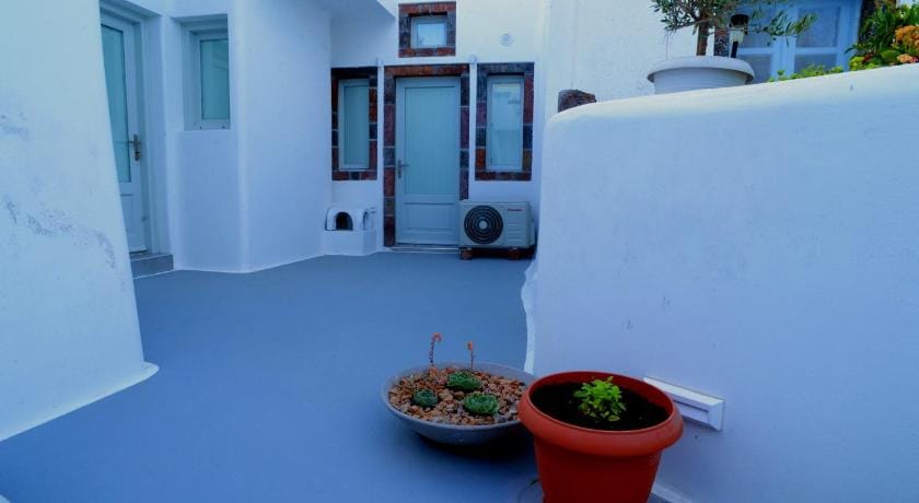 Mati Cave Villas Villa in Santorini