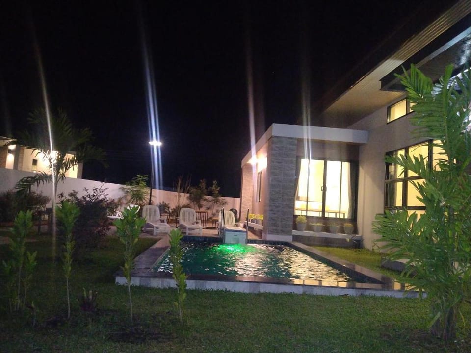 NATUR POOL VILLA KHAOYAI Villa in Laos