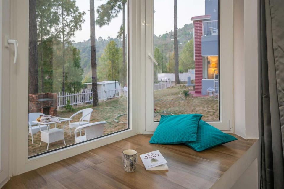 StayVista at Pines & Spruce - Exclusive getaway Villa in Uttarakhand