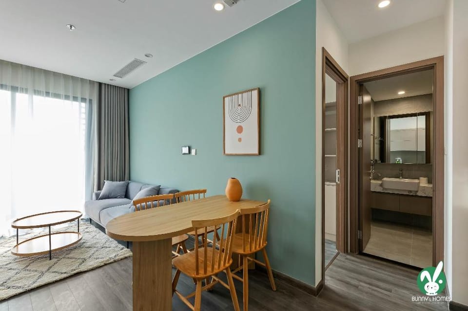 Bunny’s Homes@The Romeo@Vinhomes Ocean Park Apartment in Laos