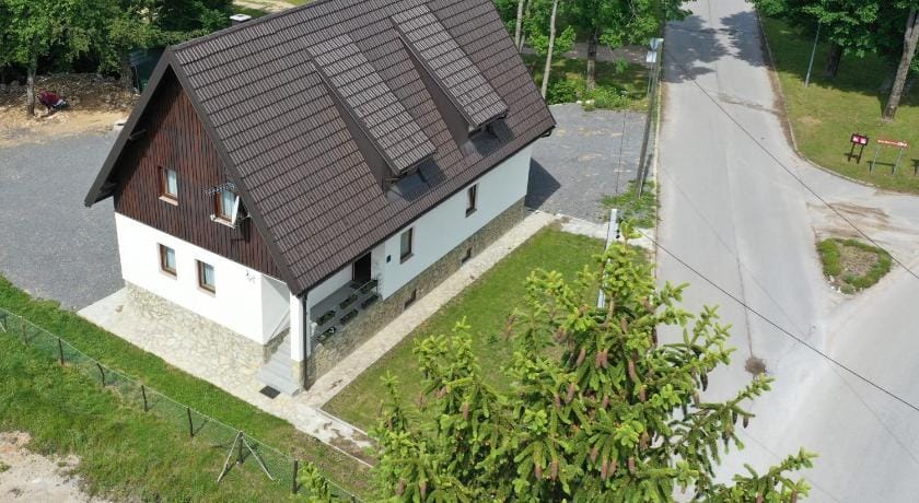 Guesthouse Natura Hotel in Jezerce