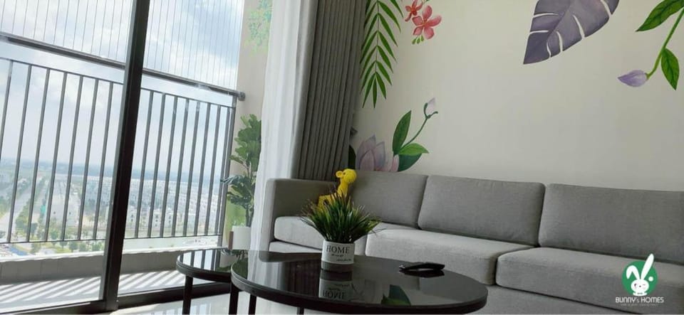 Bunny’s Homes@The Tropical@Vinhomes Ocean Park Apartment in Laos