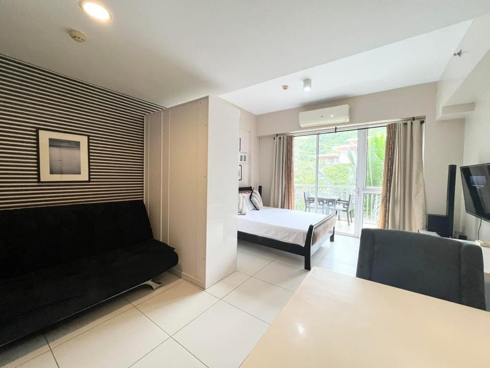 Miranda A 318 Lagoon View atPico by Raquel's Place Vacation rental in Nasugbu