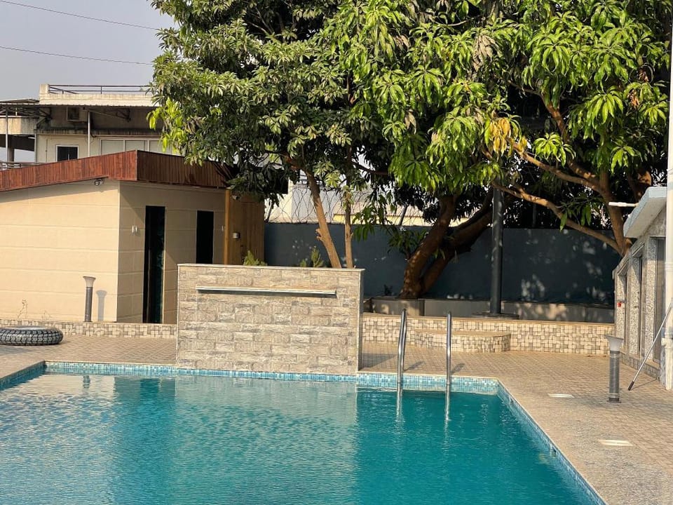 CAPETOWN GREY HOUSE MINI RESORT SHELU KARJAT Villa in Maharashtra