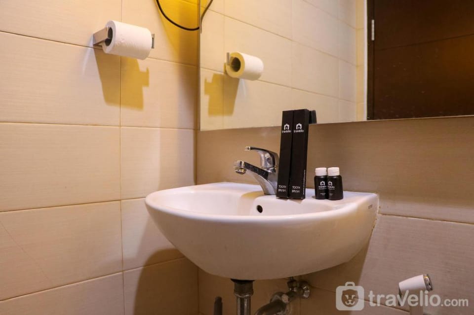 Comfort Studio @ Sky Terrace Apartment By Travelio Apartment in Jakarta