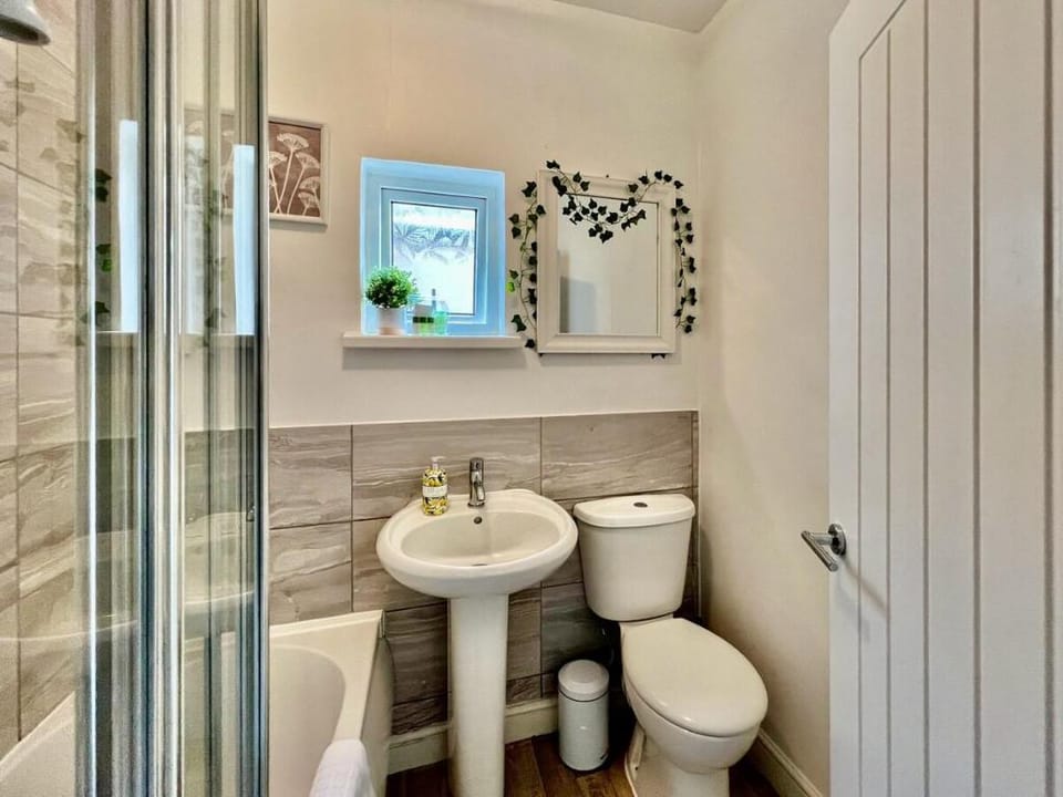 Johnson House - Contractors or Family Holidays Vacation rental in Cleethorpes