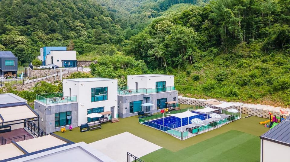 Gapyeong StayKidsPoolvilla Bed and Breakfast in Gyeonggi-do