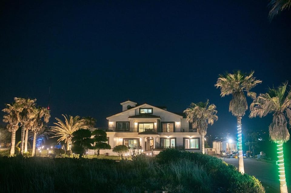Jeju Its Hill Pension Bed and Breakfast in South Korea