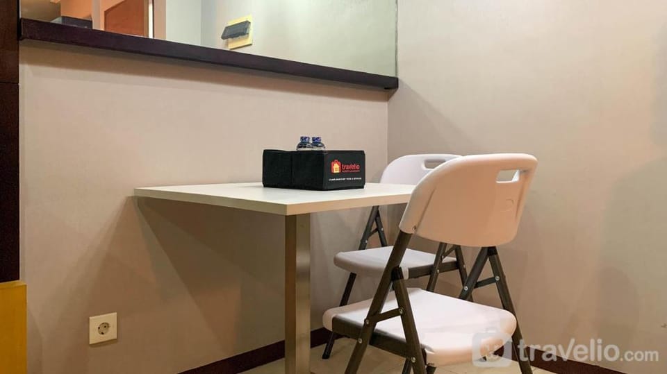 Comfort & Minimalist 2BR at Maple Park By Travelio Apartment in Jakarta